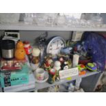 Christmas ornaments, modern canvas pictures unopened, mixed household to include kitchen items,