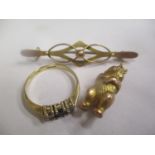 Mixed 9ct gold jewellery to include a sapphire and diamond ring, a brooch and a charm