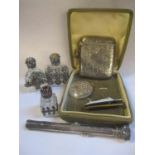 Collectables to include a silver vesta case with engraved decoration a pen/pencil combination in a