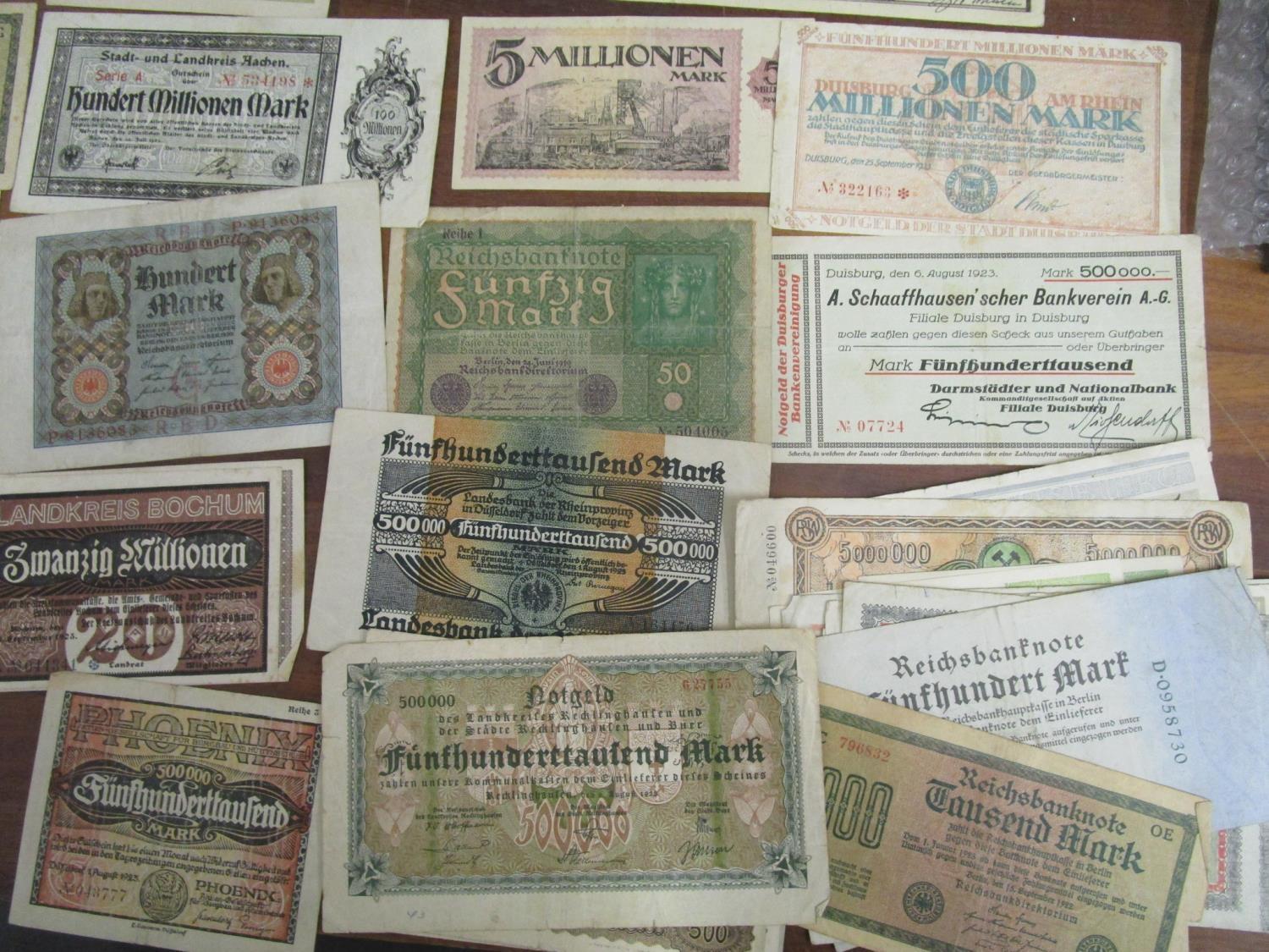 A quantity of early 20th Polish, German and Chinese bank notes - Bild 2 aus 4