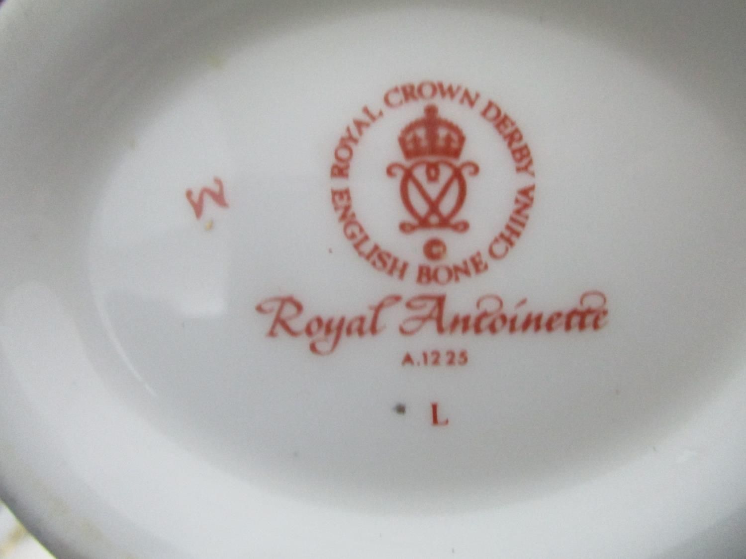 An extensive set of Royal Crown Derby Royal Antoinette pattern tea and tableware, comprising of a - Image 8 of 9