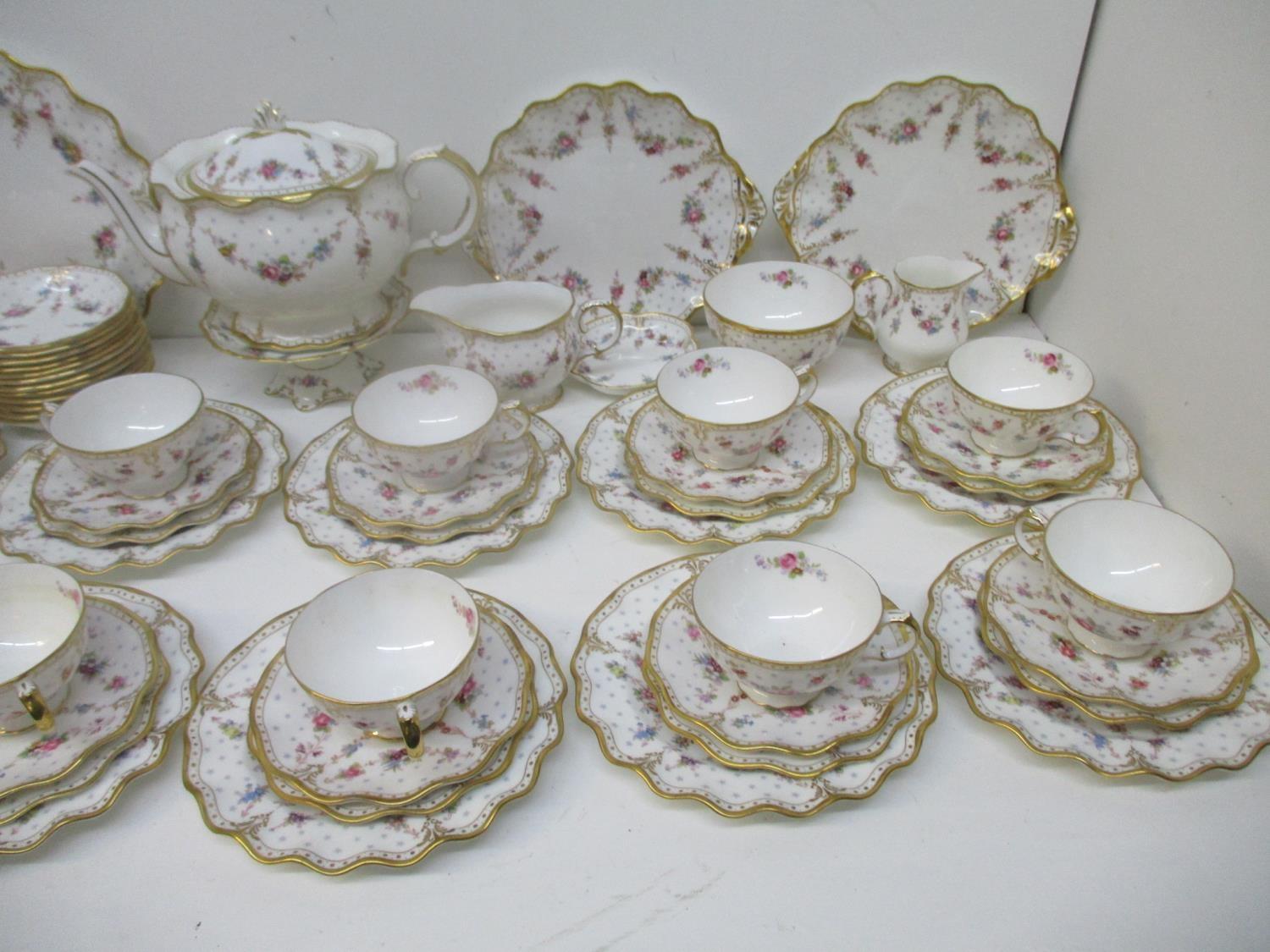 An extensive set of Royal Crown Derby Royal Antoinette pattern tea and tableware, comprising of a - Image 4 of 9