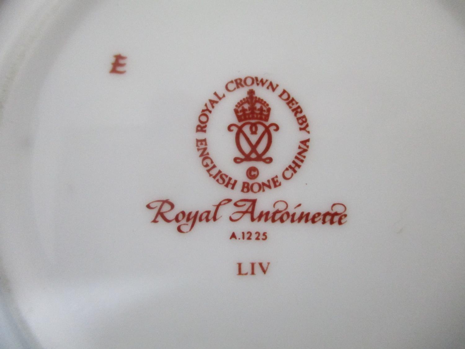 An extensive set of Royal Crown Derby Royal Antoinette pattern tea and tableware, comprising of a - Image 9 of 9