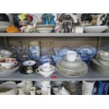 A mixed lot of ceramics and glassware to include two Spode blue and white oval stands