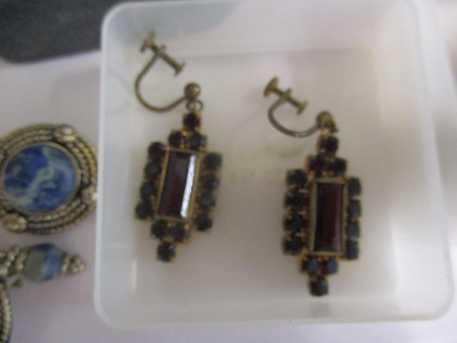 A pair of Victorian shoe buckles, mixed costume jewellery to include Tain silver, Mexican silver, - Image 4 of 6