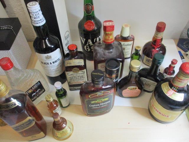 A collection of twenty mixed bottles of spirits to include miniatures, Jamaican rum, whiskeys and - Image 2 of 2