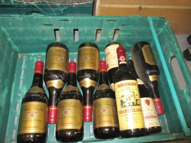 Thirty three mixed bottles of red wine to include 1973 Chateau Liverson, 1973 Beaune-Teurons - Image 3 of 3