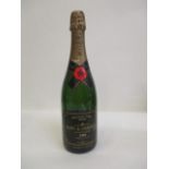 A bottle of Moet & Chandon Champagne dated 1999, 750ml