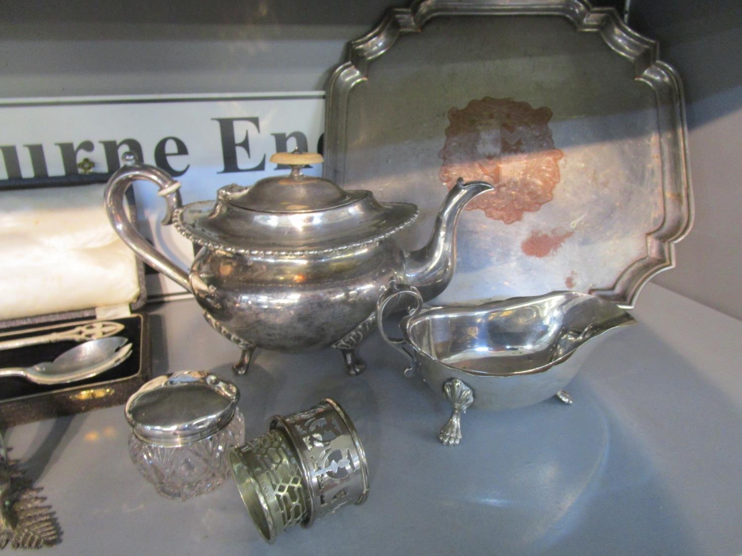 A quantity of silver plated items to include cased servers and a glass and silver topped dressing - Image 2 of 4