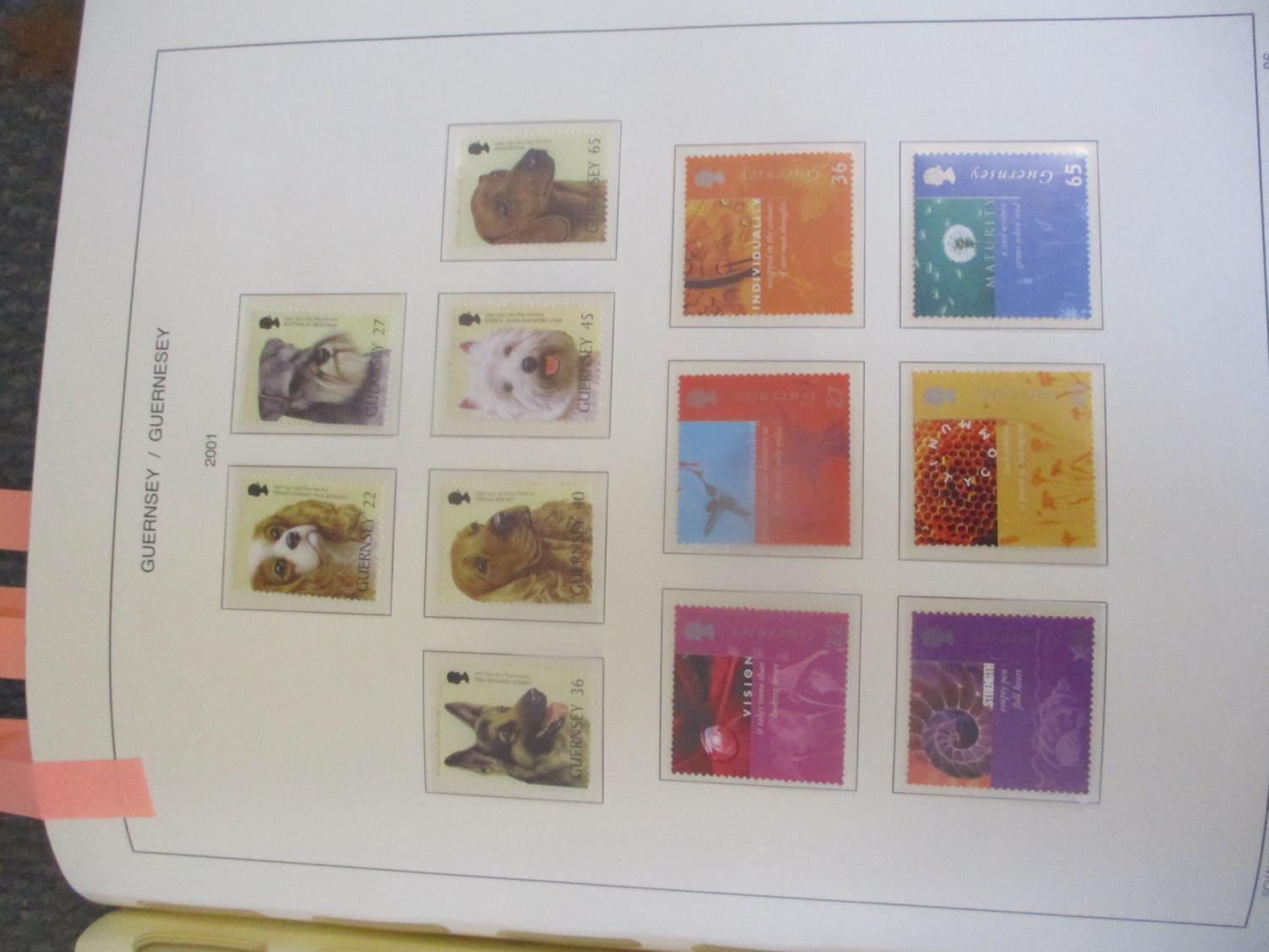 Stamps of Guernsey in Schaubek Hingeless Album 1991 - 2009, mint stamps, booklets and miniature - Image 4 of 9