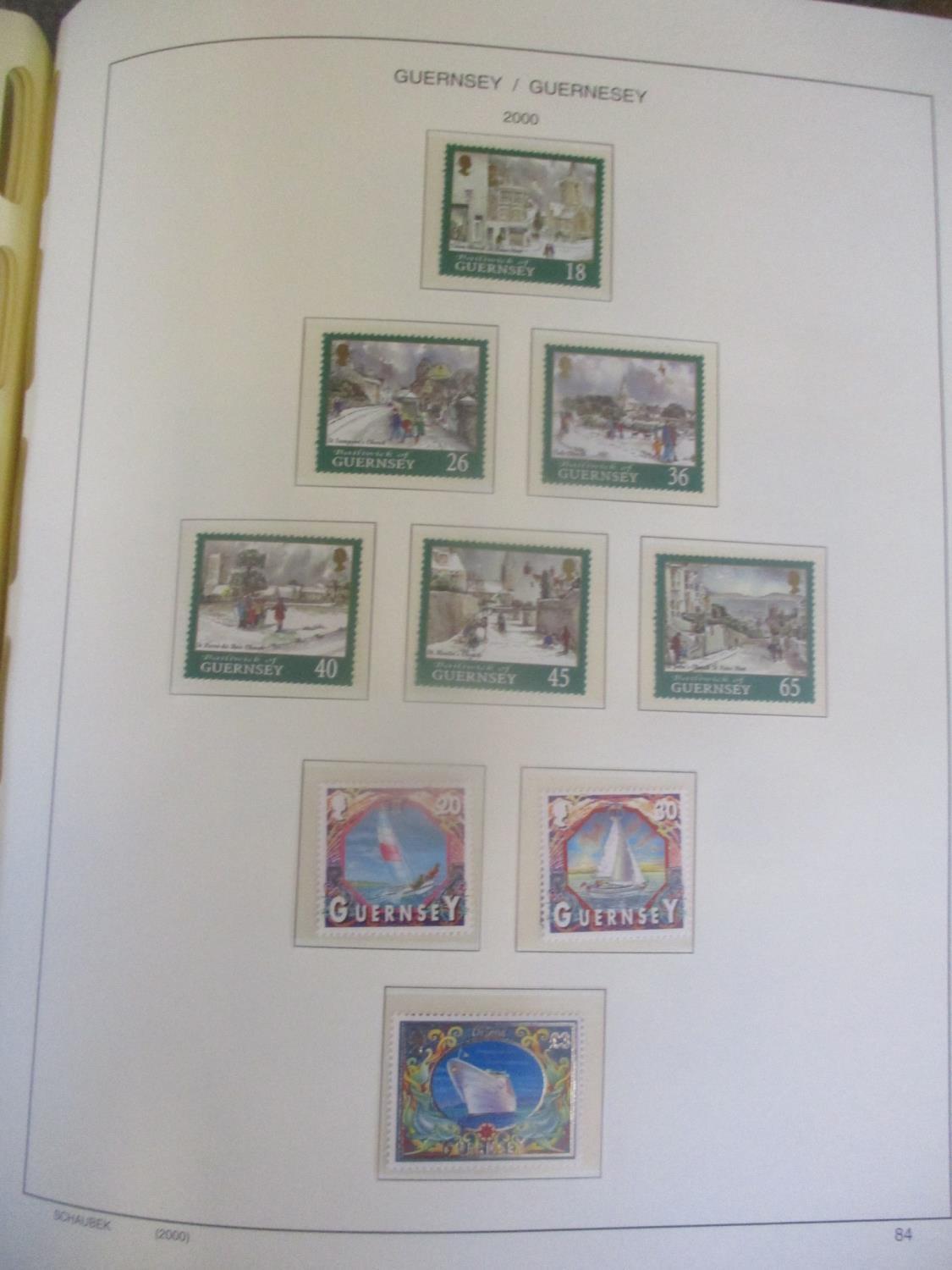 Stamps of Guernsey in Schaubek Hingeless Album 1991 - 2009, mint stamps, booklets and miniature - Image 2 of 9