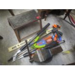 Various garden and hand tools to include a Record 5" bench vice, lopers, saws and other items
