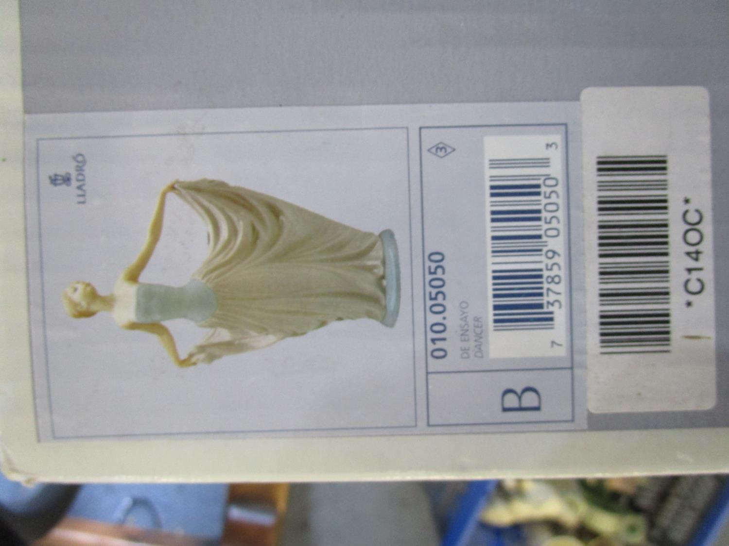 A boxed Lladro figurine - Image 3 of 4