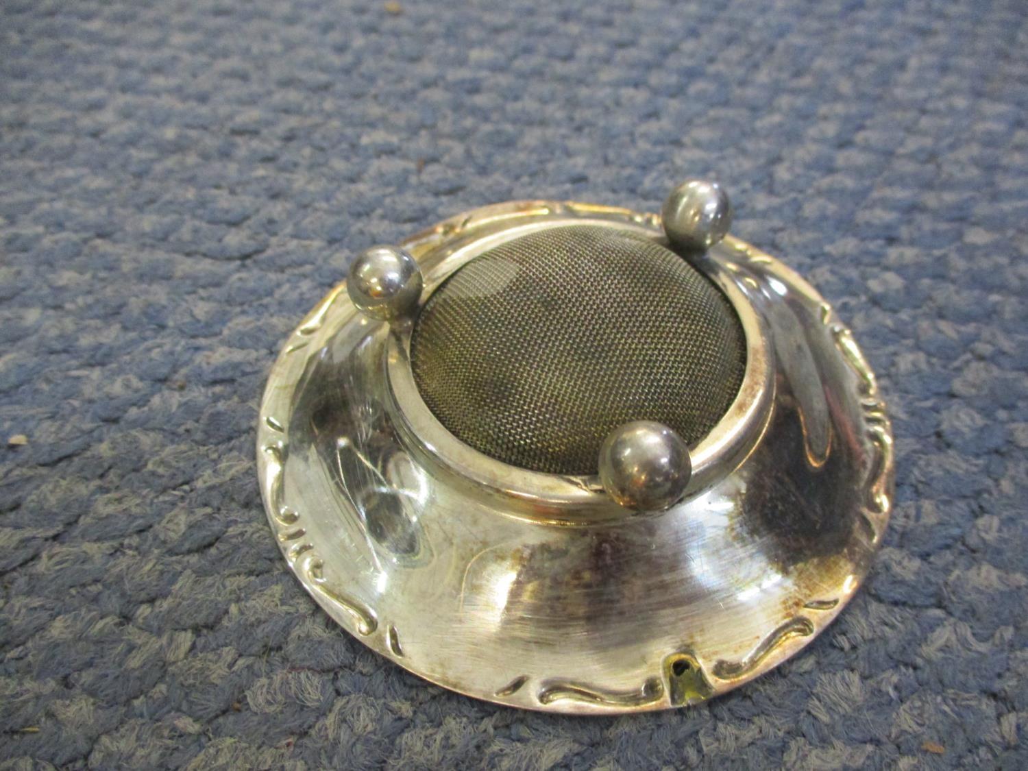 A small collection of silver items comprising a dish, cigarette case, a tea strainer and holder - Image 3 of 3