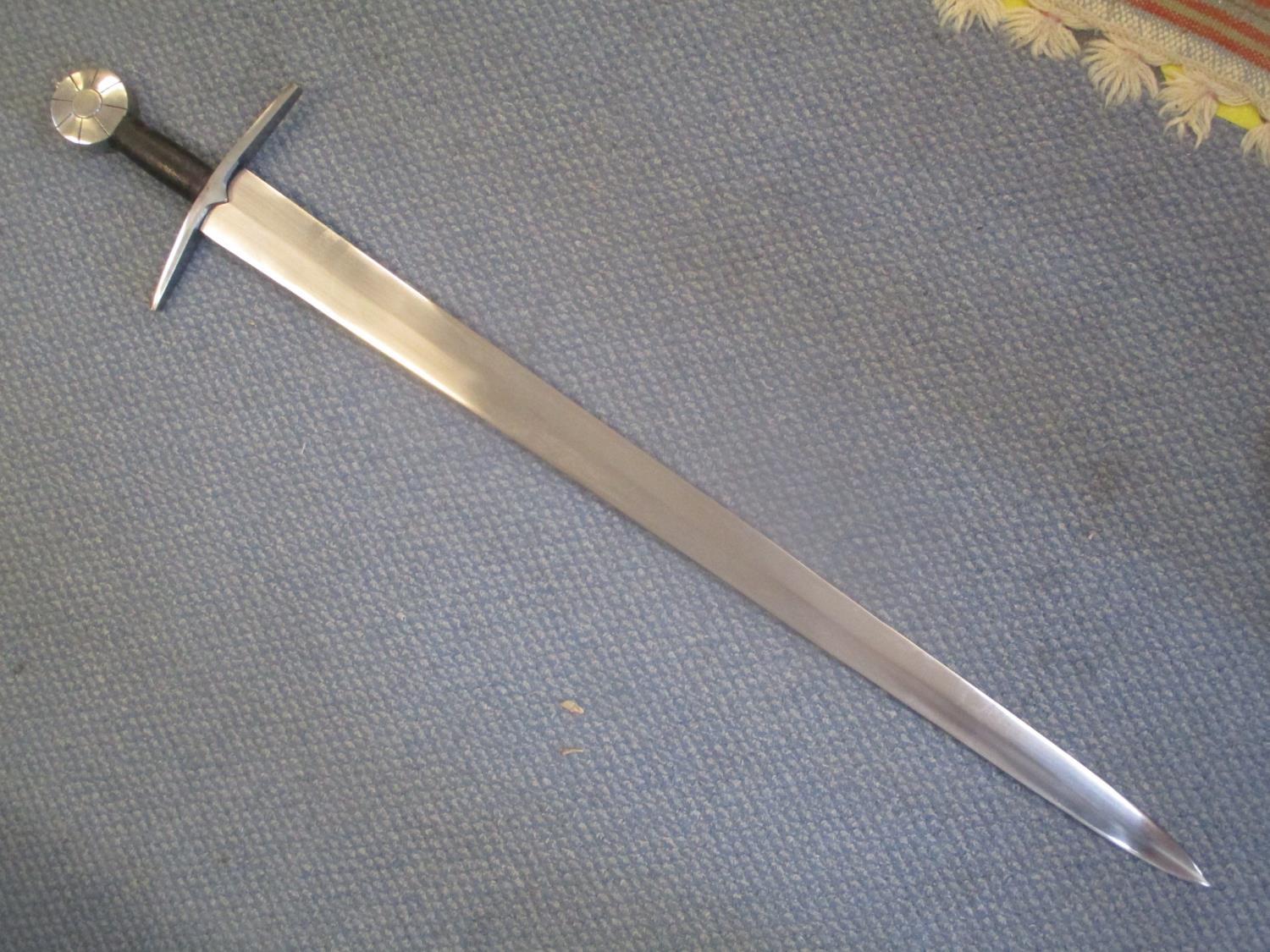 A reproduction of a 13th century war sword, John Barnett, 1.8kg