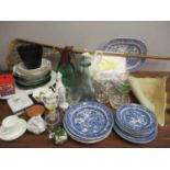 A quantity of early to late 20th century household items to include early 20th century Staffordshire