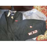 Film memorabilia 102 Dalmatians Film crew jacket size Large and T shirt size XL with a retro