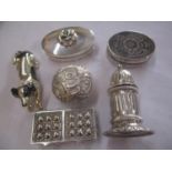 Mixed silver and white metal to include a dog ornament, silver salt and pill boxes to include Niello