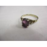 An 18ct gold and amethyst ring, total weight 1.55g