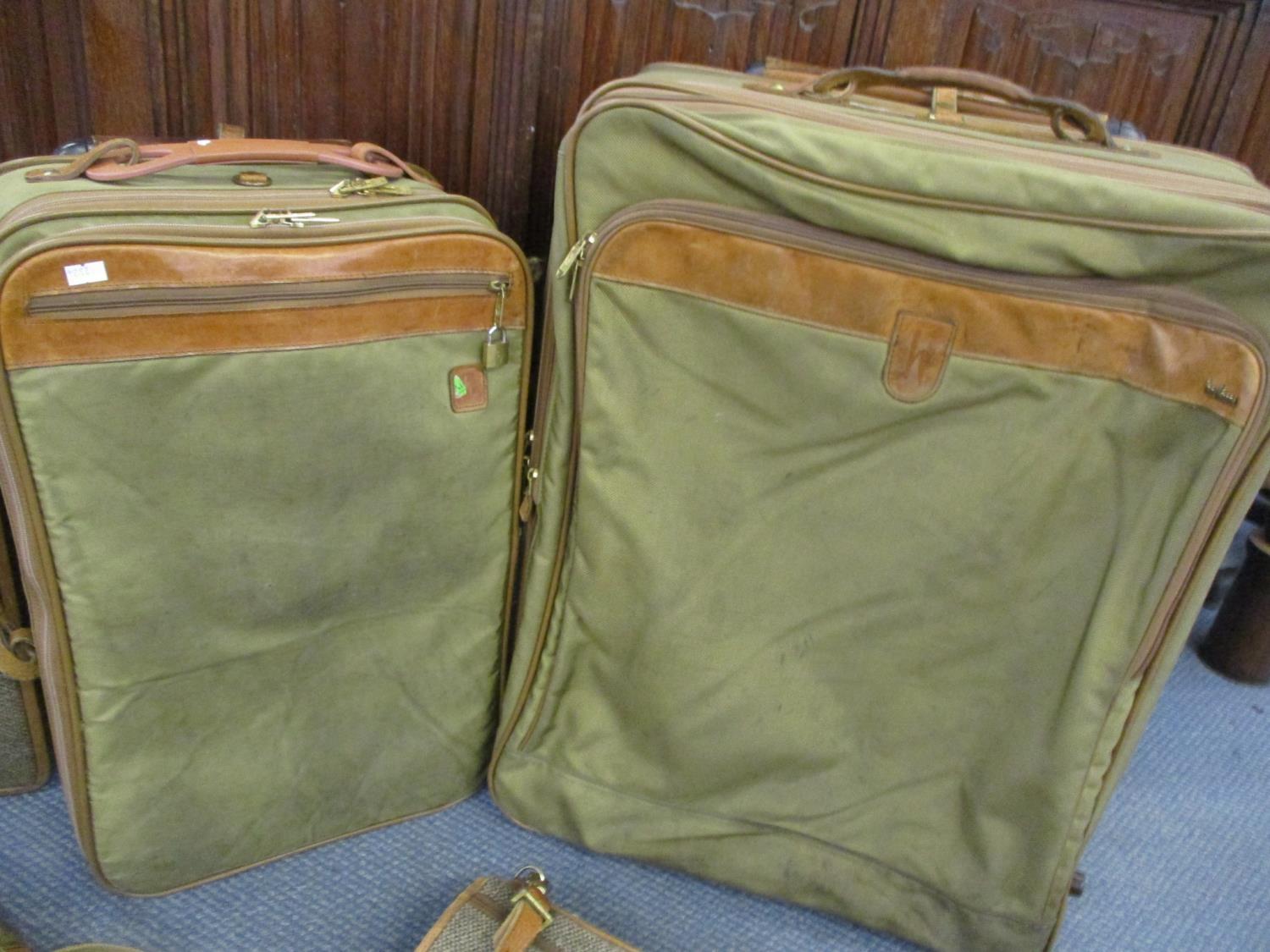 A collection of 20th Century Hartmann 'Tweed Legend' luggage and Hartmann ballistic nylon with - Image 5 of 5