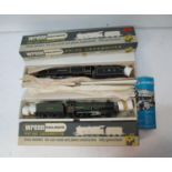 Two Wrenn 00 gauge boxed locomotives, a Duchess 4-6-2 LMS black W2241 and a Cardiff Castle No 2221