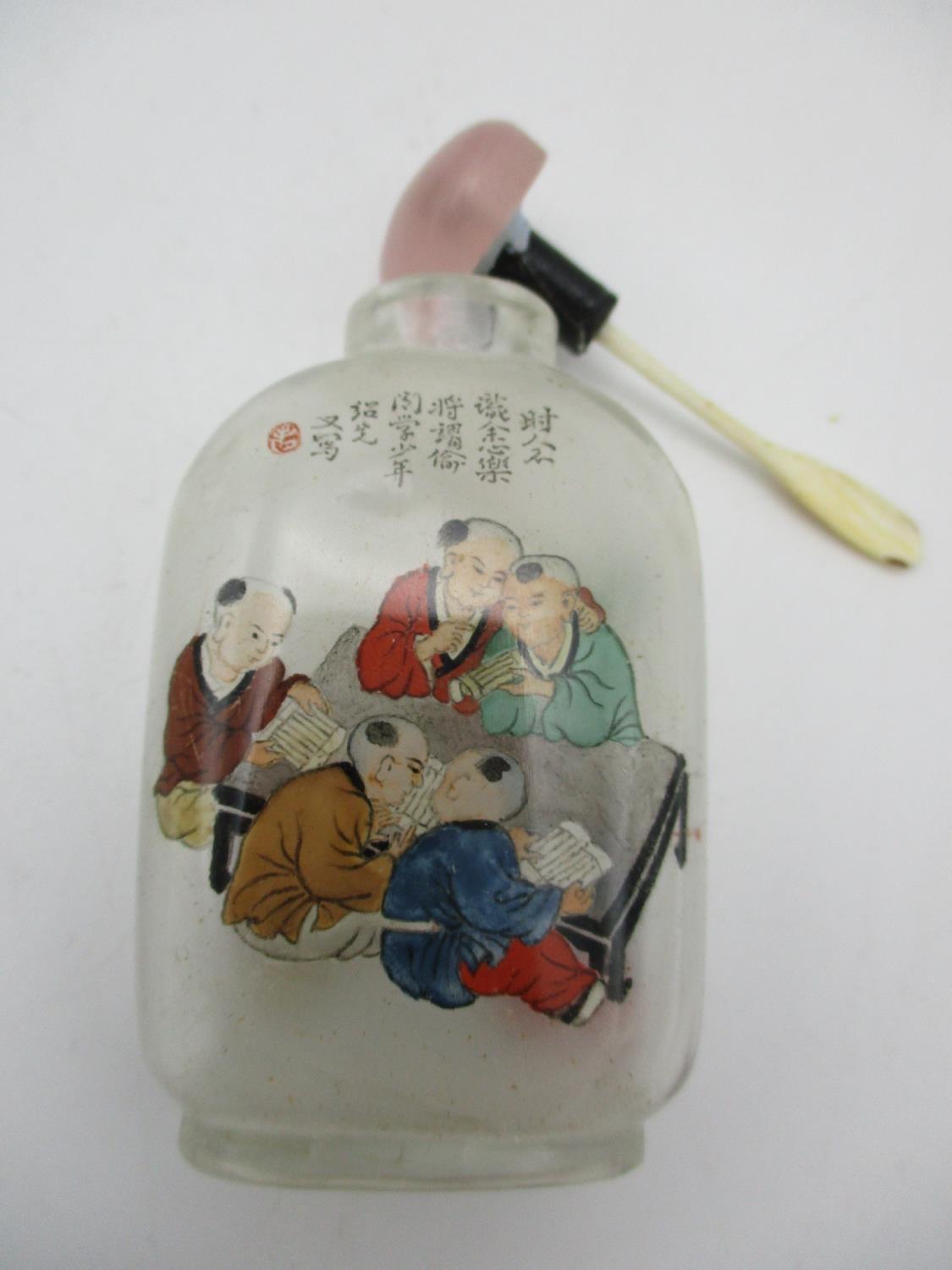 A small collection of three Chinese scent bottles, to include a rouleau model with applied enamels - Image 4 of 6