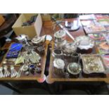 A quantity of silver plated items to include a tea kettle, three piece tea set, cased nut/lobster
