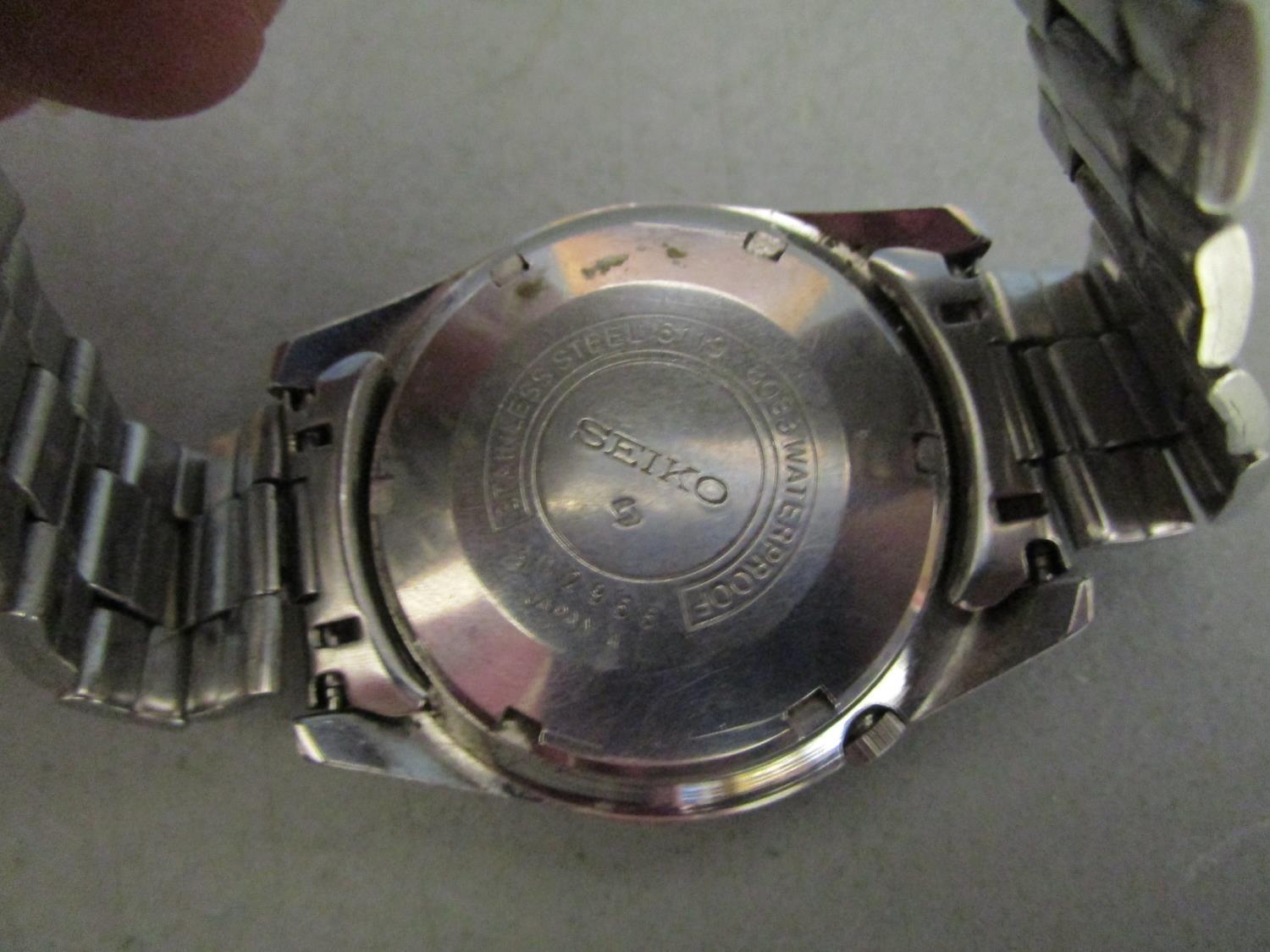 Seiko 5 automatic 21 jewel gents wristwatch with luminous bat markers and hands, date aperture at 3, - Image 2 of 2