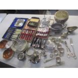 Mixed silver plate to include wine coasters, teaspoons, posy vase, napkin rings and other items