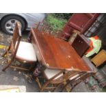 A Victorian mahogany extending dining table with two extra leaves, 75h x 251cm w, extended, together