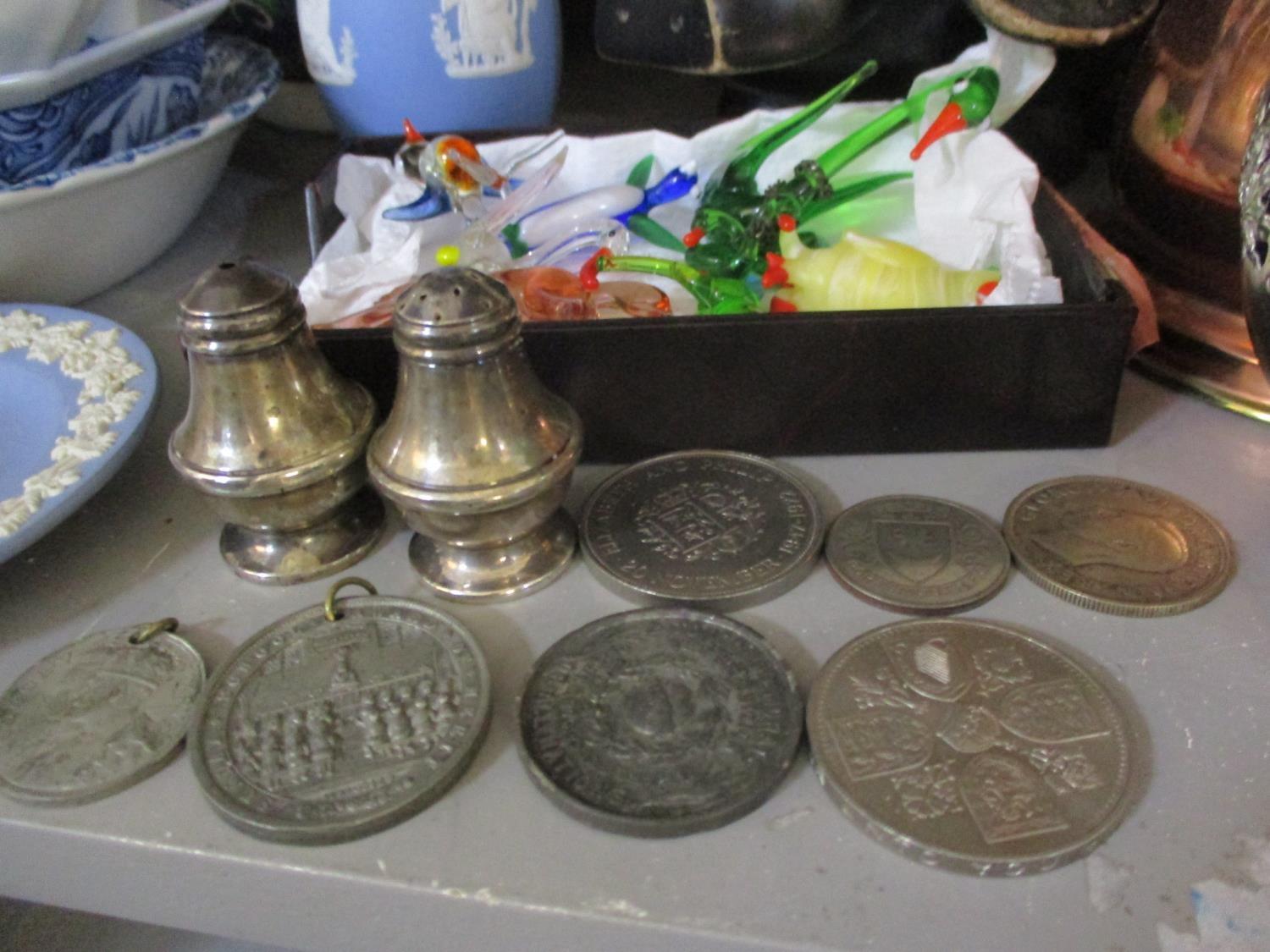 A silver salt and pepper pot, 39.4g, mixed china to include Wedgwood Jasperware and a Celtic pottery - Image 2 of 2