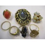 Yellow metal rings to include a silver gilt and five opal style ring, 5.1g together with a yellow