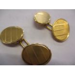 A pair of 15ct gold chain and tablet cufflinks 13.9g