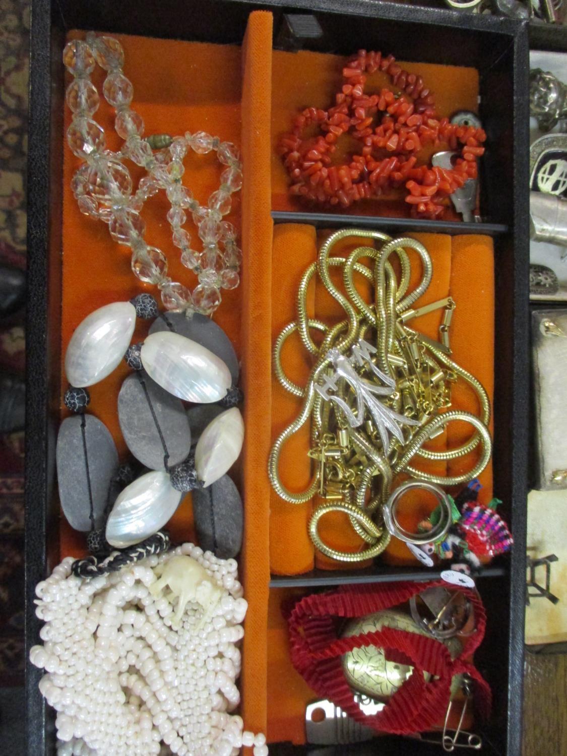 Costume jewellery to include a red coral necklace together with a meerschaum pipe, a boxed Blue Wing - Image 4 of 9