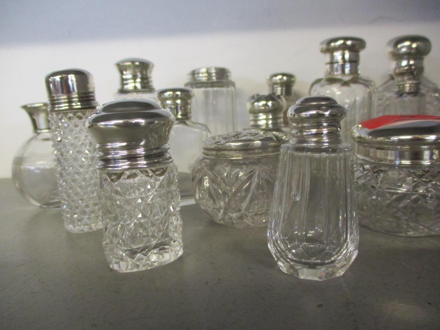 A collection of silver and silver plated topped cut glass dressing table pots (16) - Image 3 of 3