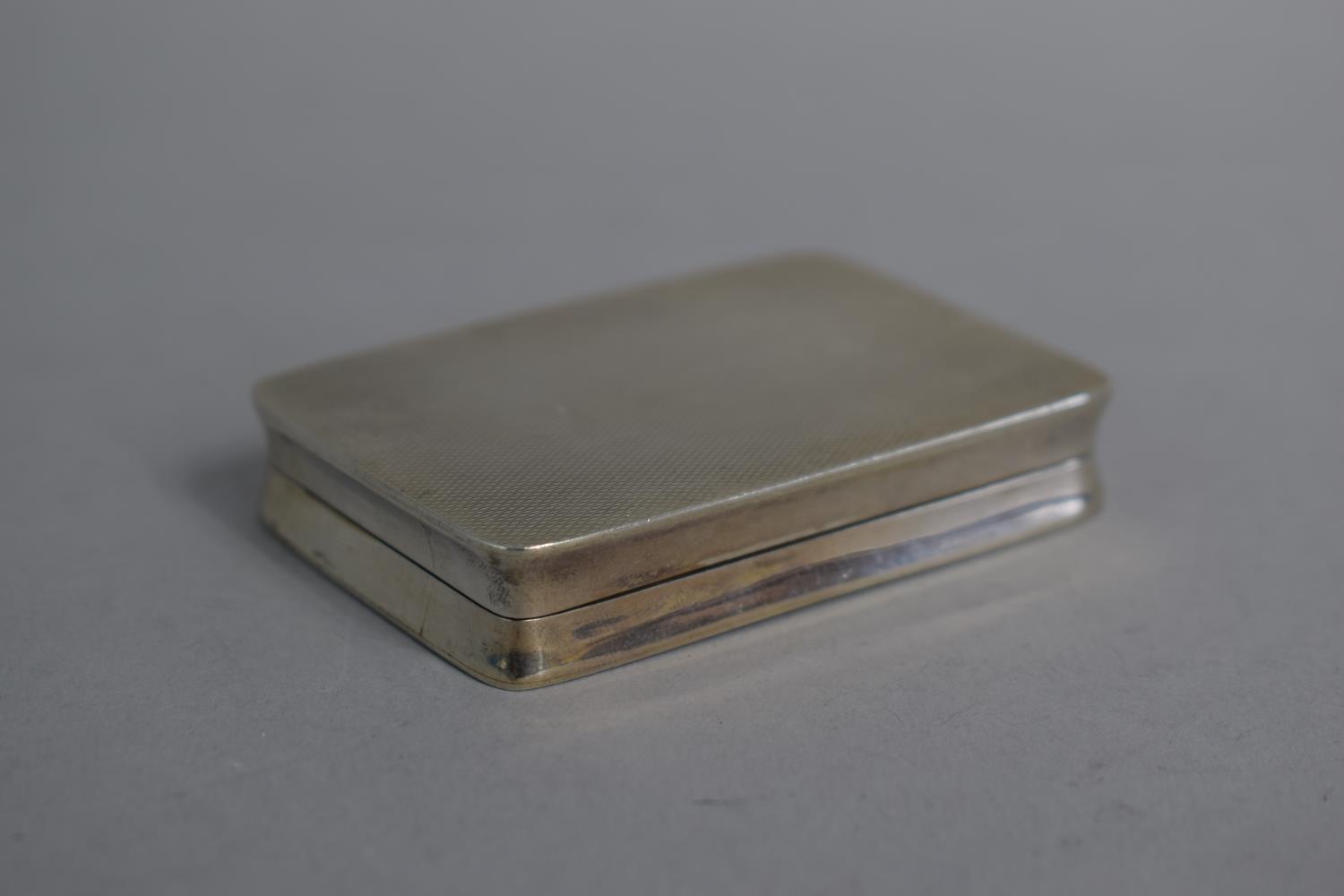 A Silver Snuff Box with Engine Turned Decoration, Birmingham 1939, 6.3cm Wide 67g