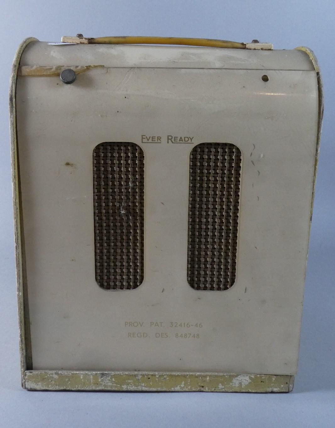 A Vintage Radio, 33cm high - Image 3 of 3
