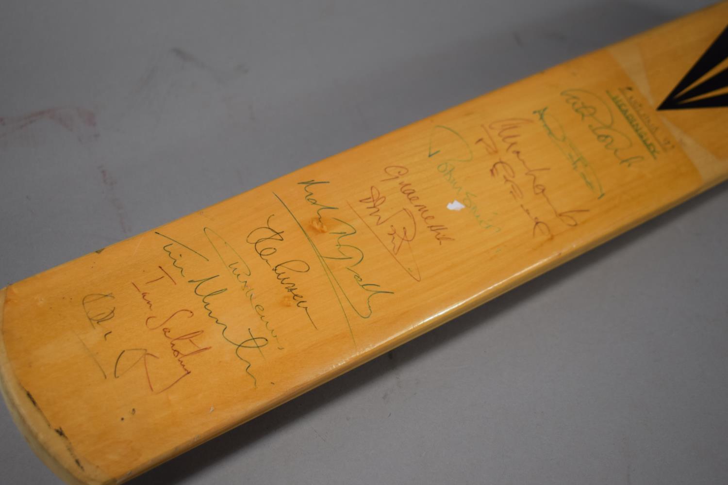 A Signed Full Size Duncan Fearnley Cricket Bat "England '92, Headingley" 13 Autographs - Image 2 of 2