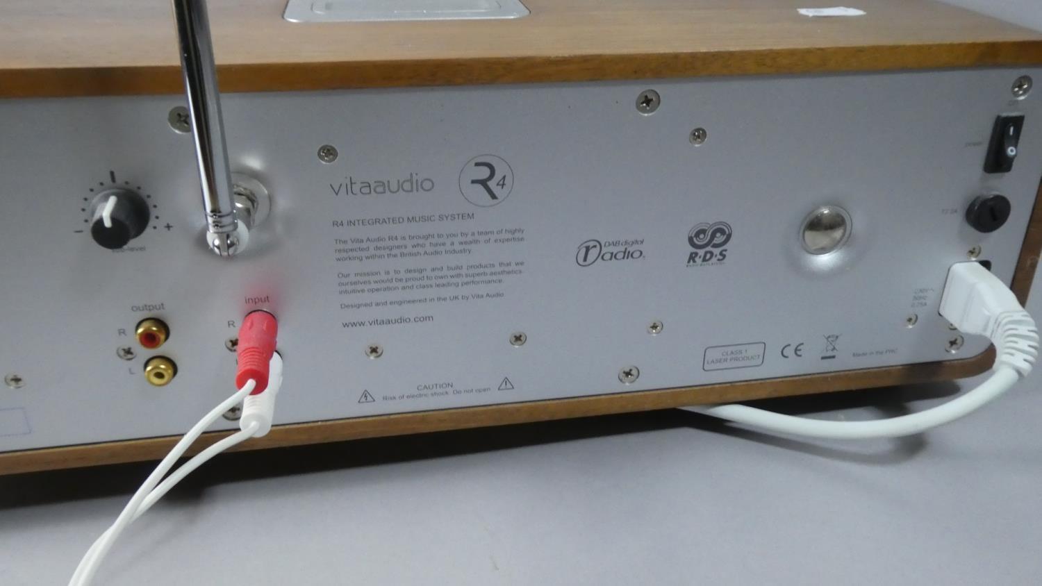 Vita R4 A VITA Audio (Ruark) R4 Integrated Music System with DAB Radio