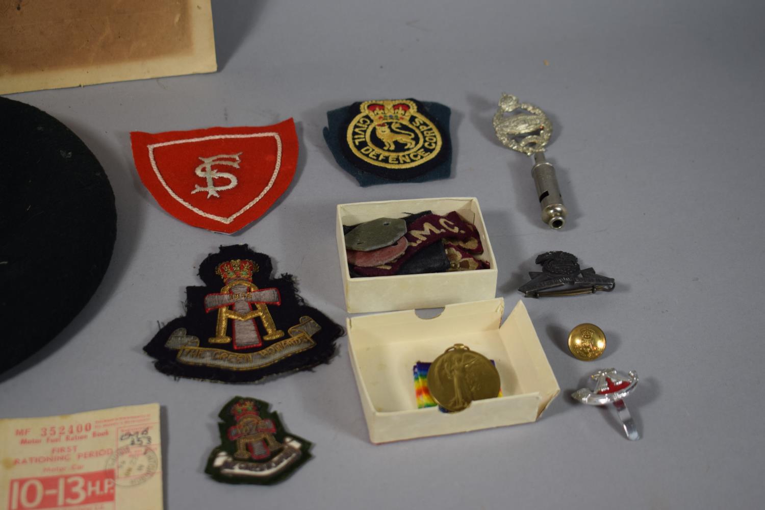 A Collection of Militaria to Include 1942 Shell Case, WWI Photograph and Metal Awarded to 209756 SPR - Image 2 of 3