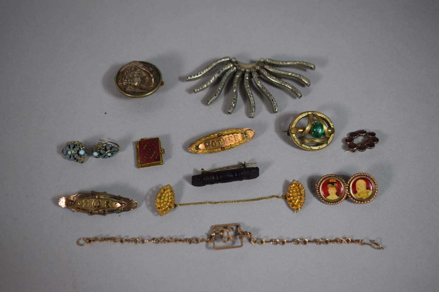 A Collection of Victorian & Later Jewellery to Include Victorian Push Button 'Duchess Solitaire'
