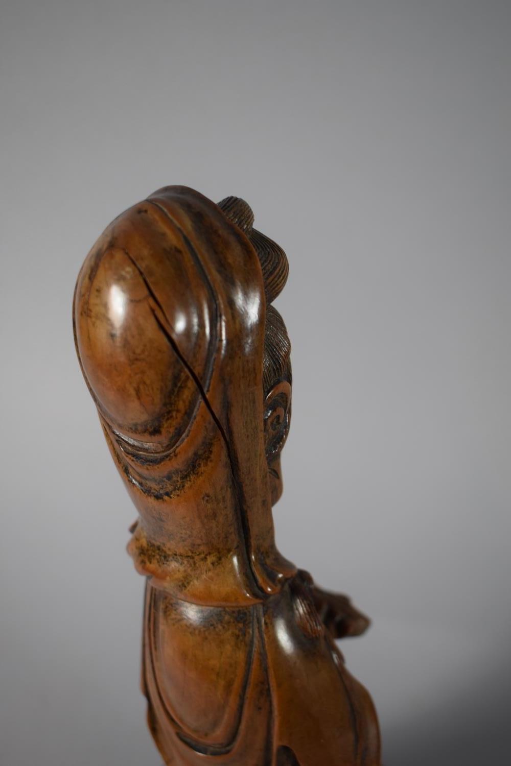 A Chinese Carved Hardwood Figure of Guanyin, 39cms High - Image 2 of 3