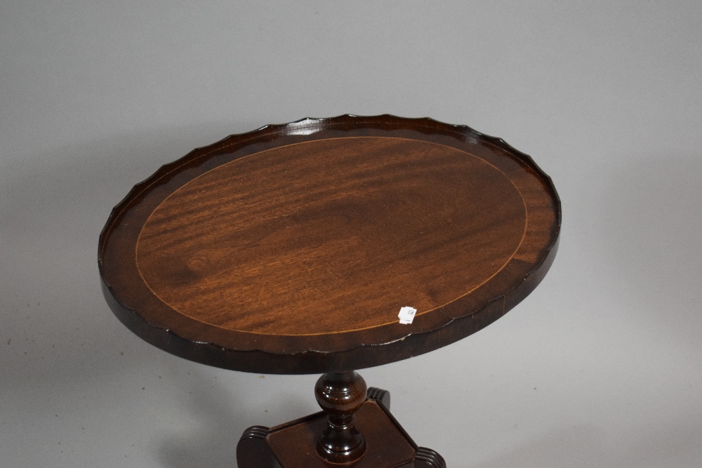 A Reproduction Oval Mahogany Galleried Wine Table - Image 2 of 3