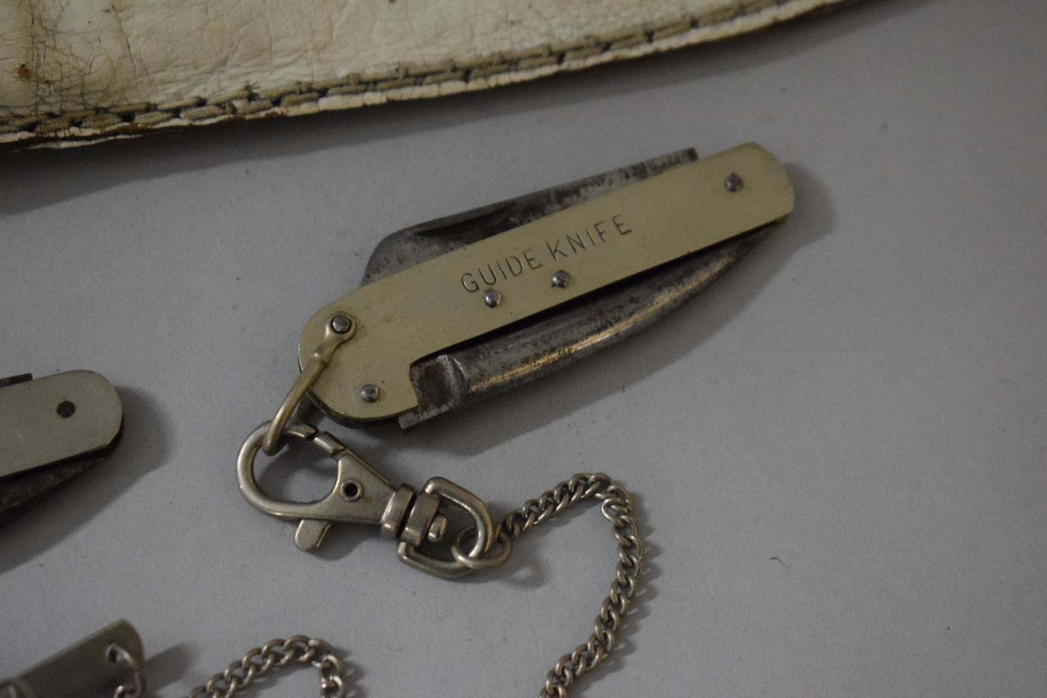 A Vintage Scout's Dagger in Leather Sheath Together with Two Girl Guides Pocket Knives - Image 5 of 5