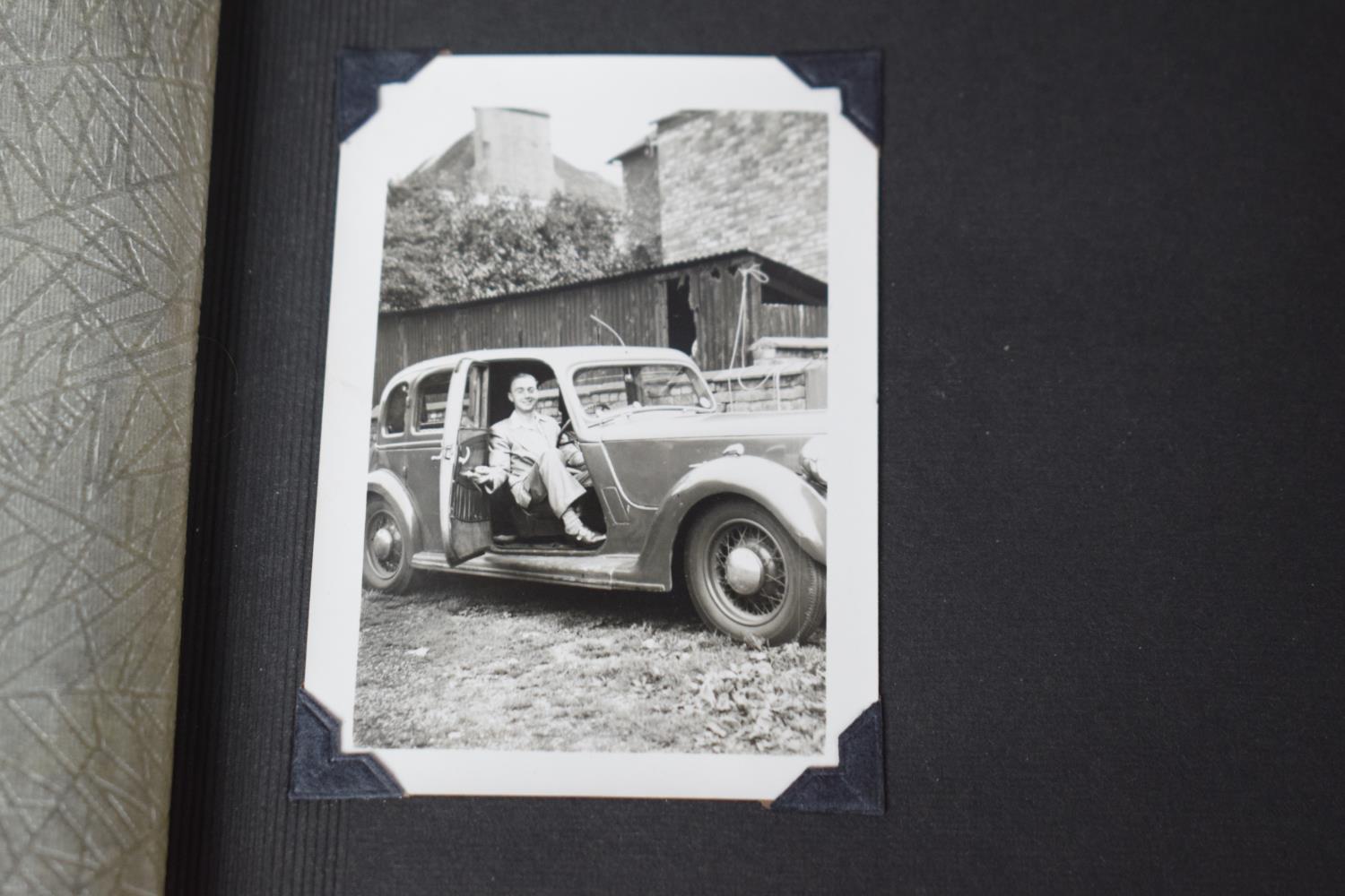 A Vintage Photograph Album Containing Black and White Photographs c.1940 - Image 4 of 10