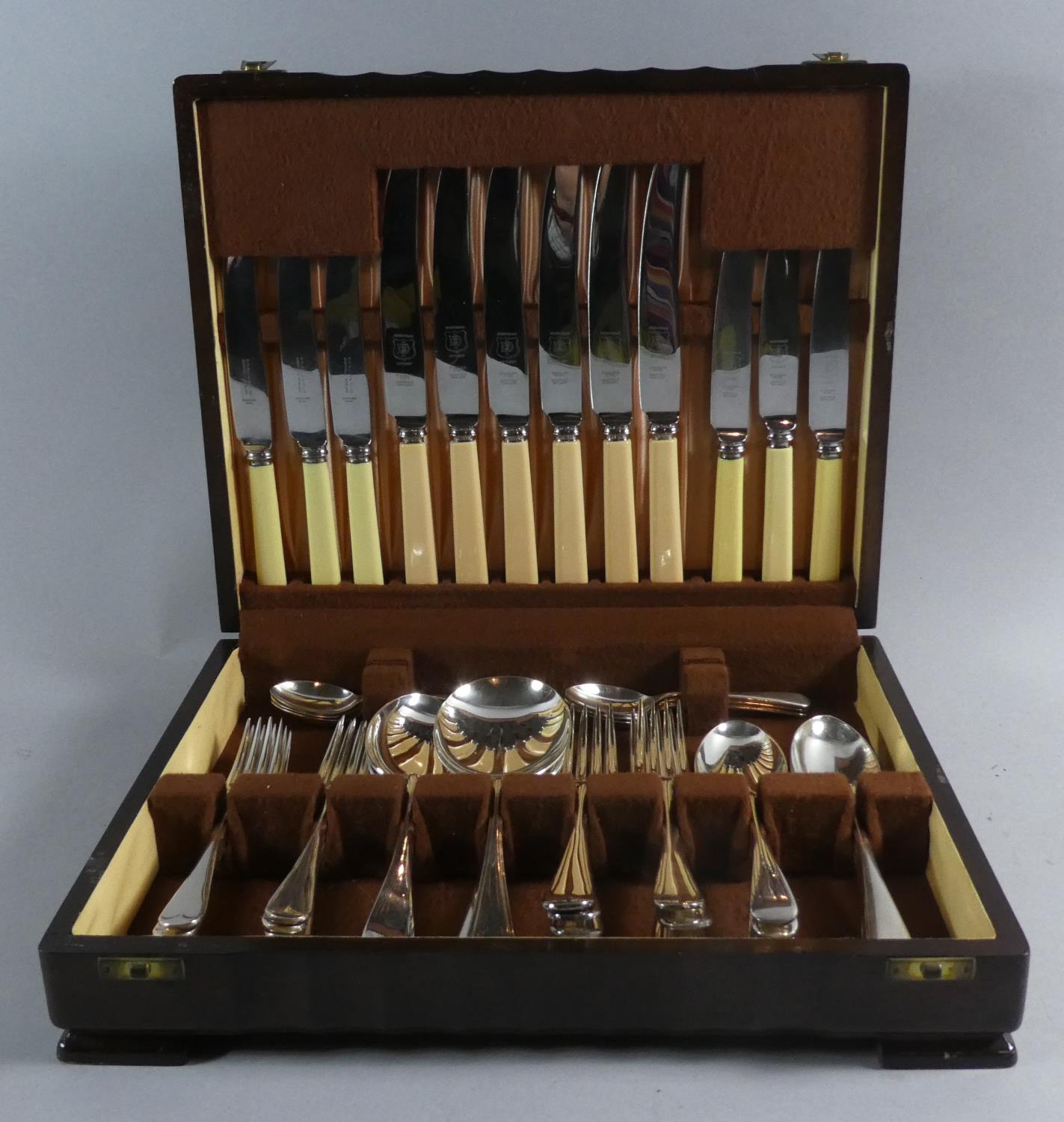 An Edwardian Oak Cased Canteen of Silver Plated and Bone Handled Cutlery - Image 2 of 2