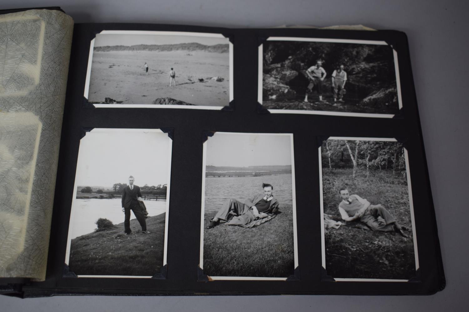 A Vintage Photograph Album Containing Black and White Photographs c.1940 - Image 5 of 10