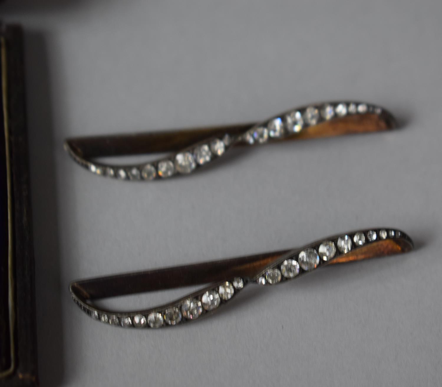 A Cased Set of White Metal Cravat Clips Together with Bar Brooch Engraved Jessie and Two Jewelled - Image 3 of 4