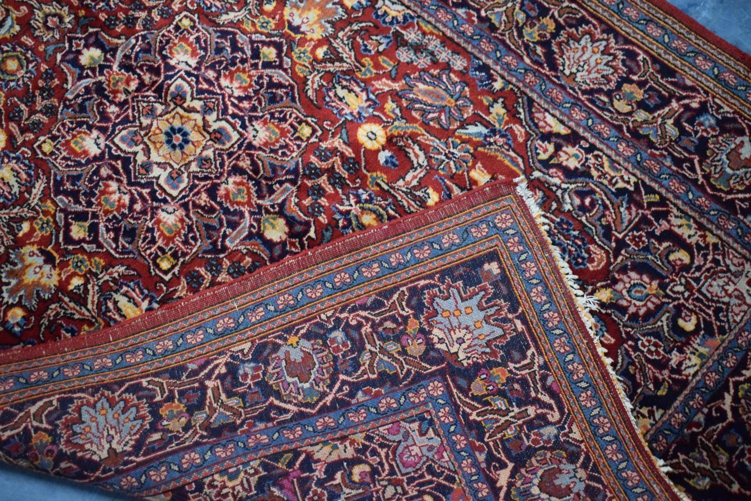 An Antique Persian Hand-Made Keshan Rug, 205 x 130cms - Image 4 of 5