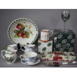 A Collection of Portmeirion to include Cased 'The Holly and the Ivy' Pattern Cake Slice and Matching